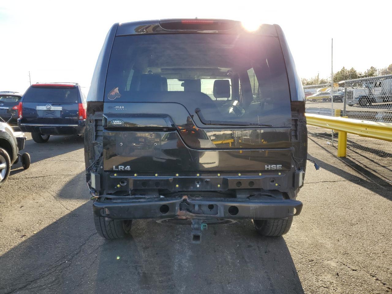 2016 LAND ROVER LR4 HSE - Image 6