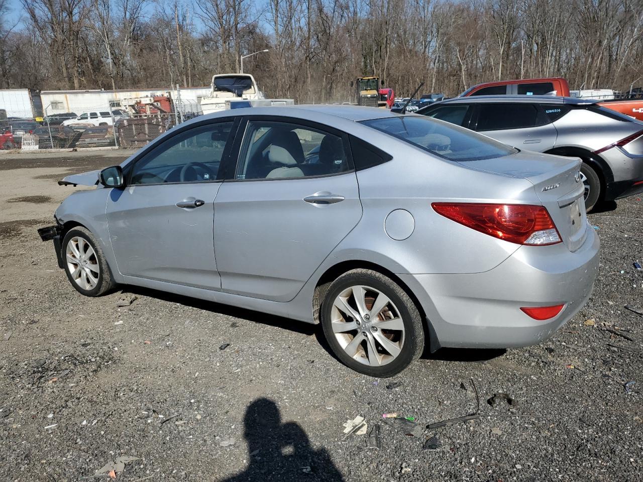 2012 HYUNDAI ACCENT GLS - Фото 2