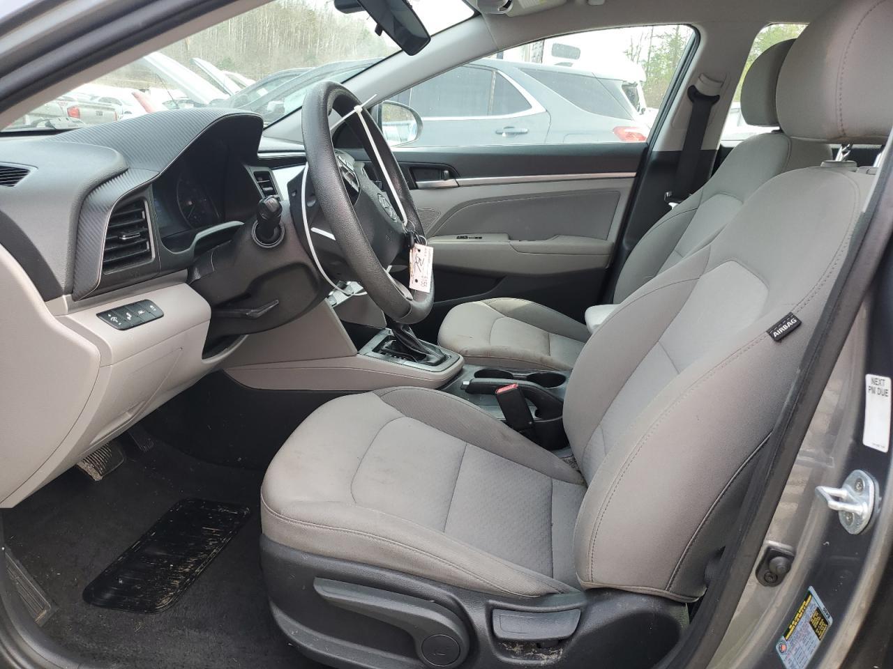 2019 HYUNDAI ELANTRA SE - Фото 7