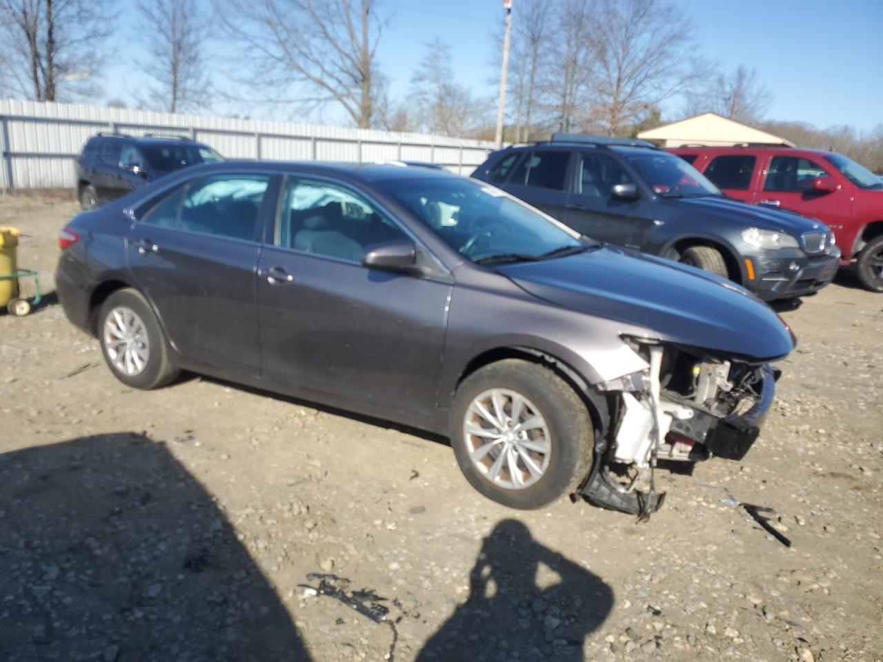 2016 TOYOTA CAMRY LE - Image 4