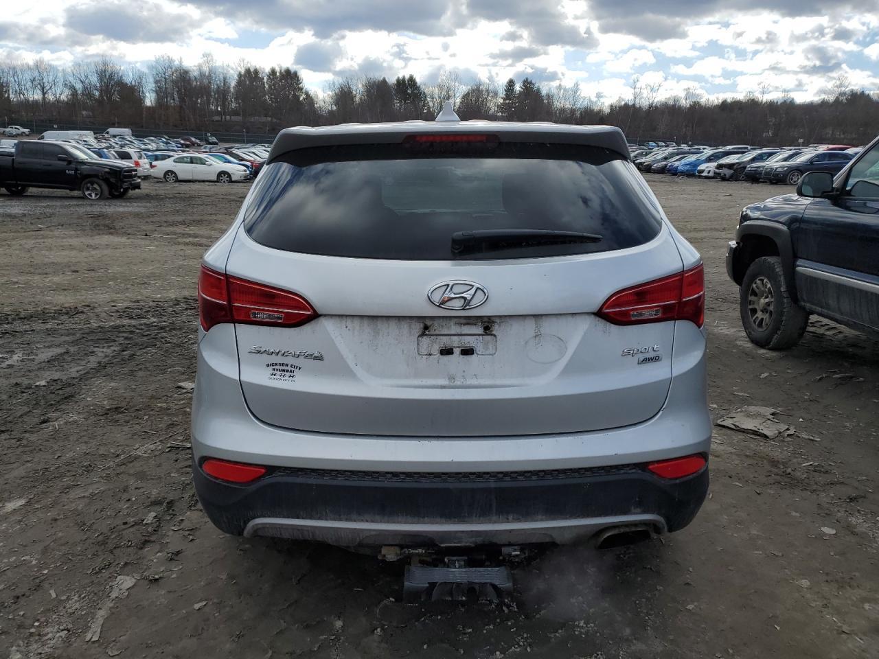 2013 HYUNDAI SANTA FE S - Image 6
