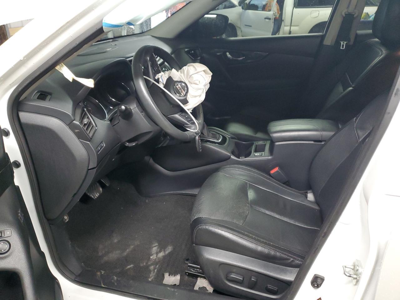 2017 NISSAN ROGUE SV - Image 7