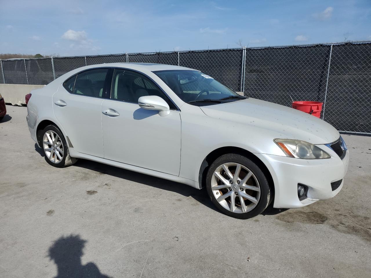 2011 LEXUS IS 250 - Фото 4