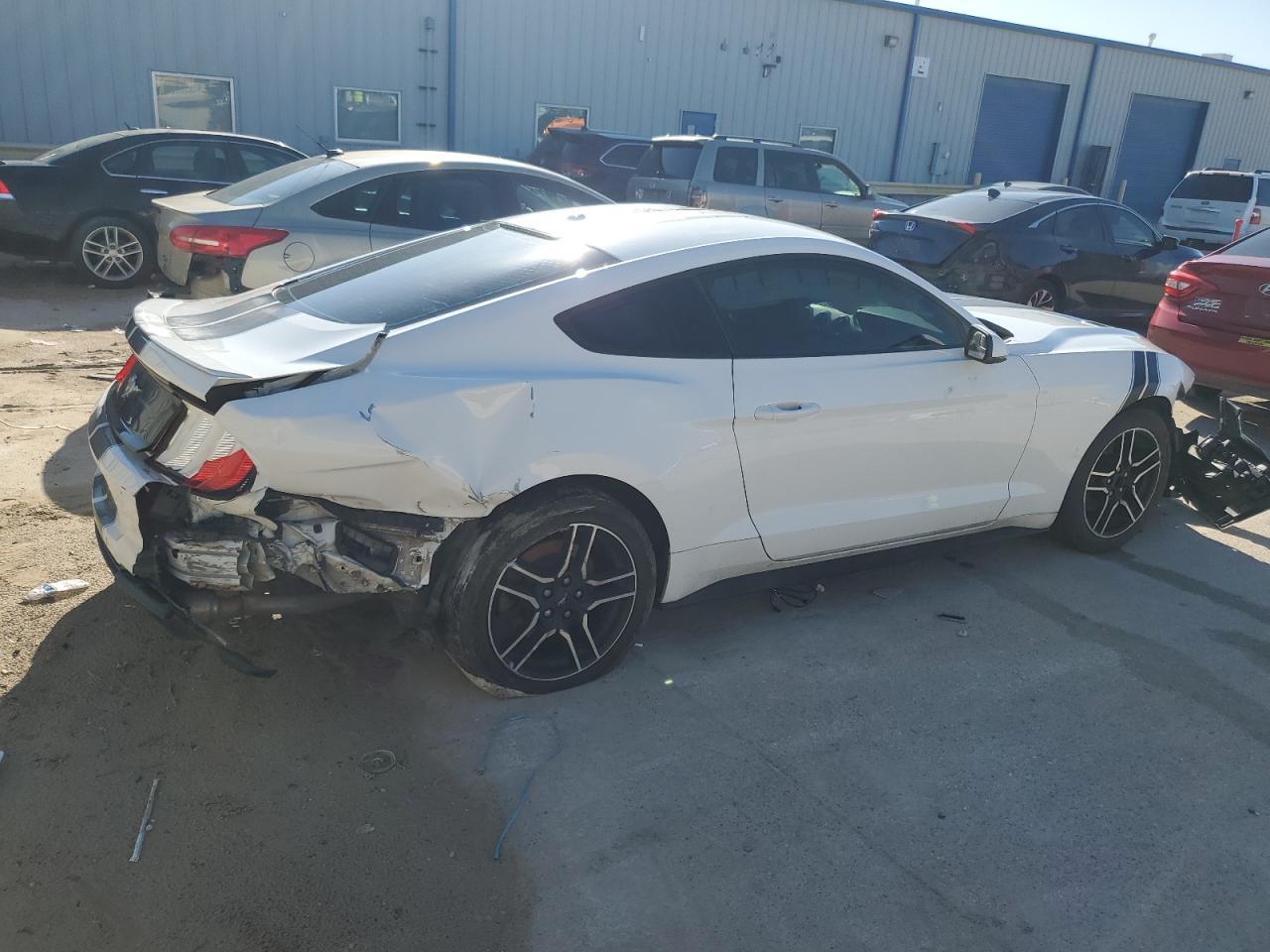 2018 FORD MUSTANG - Image 3