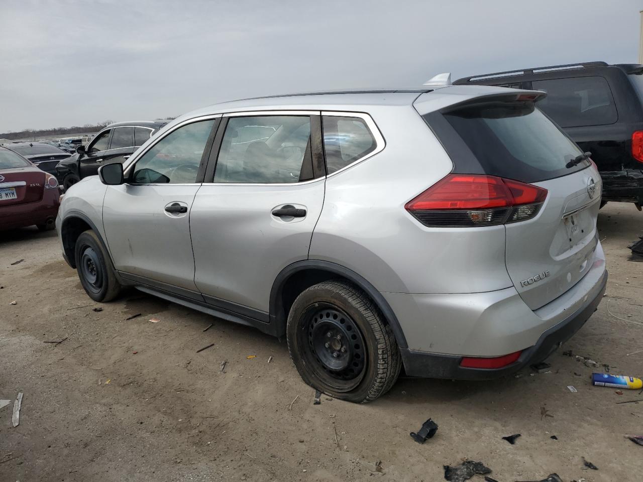 2017 NISSAN ROGUE S - Image 2