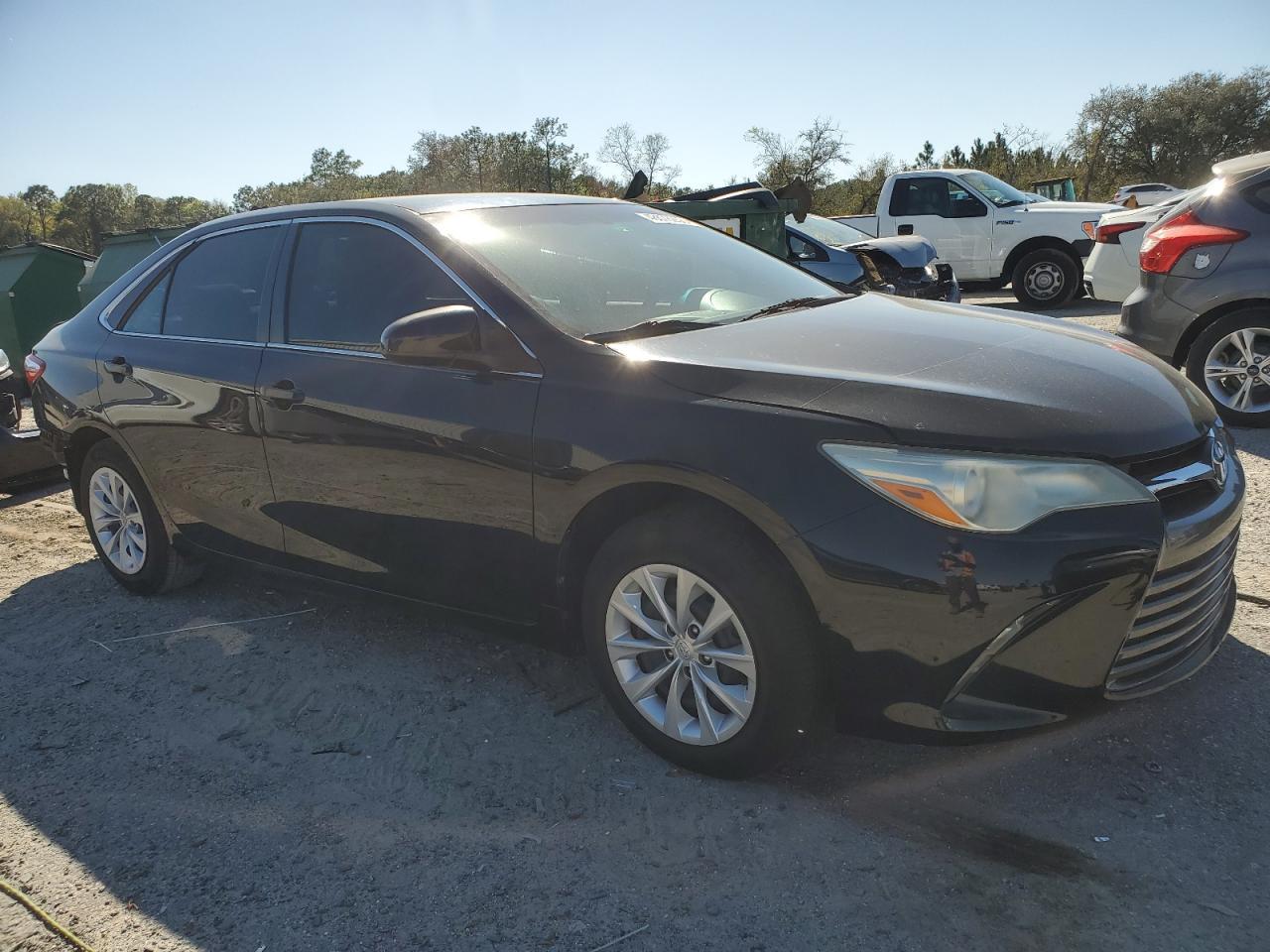 2015 TOYOTA CAMRY LE - Image 4