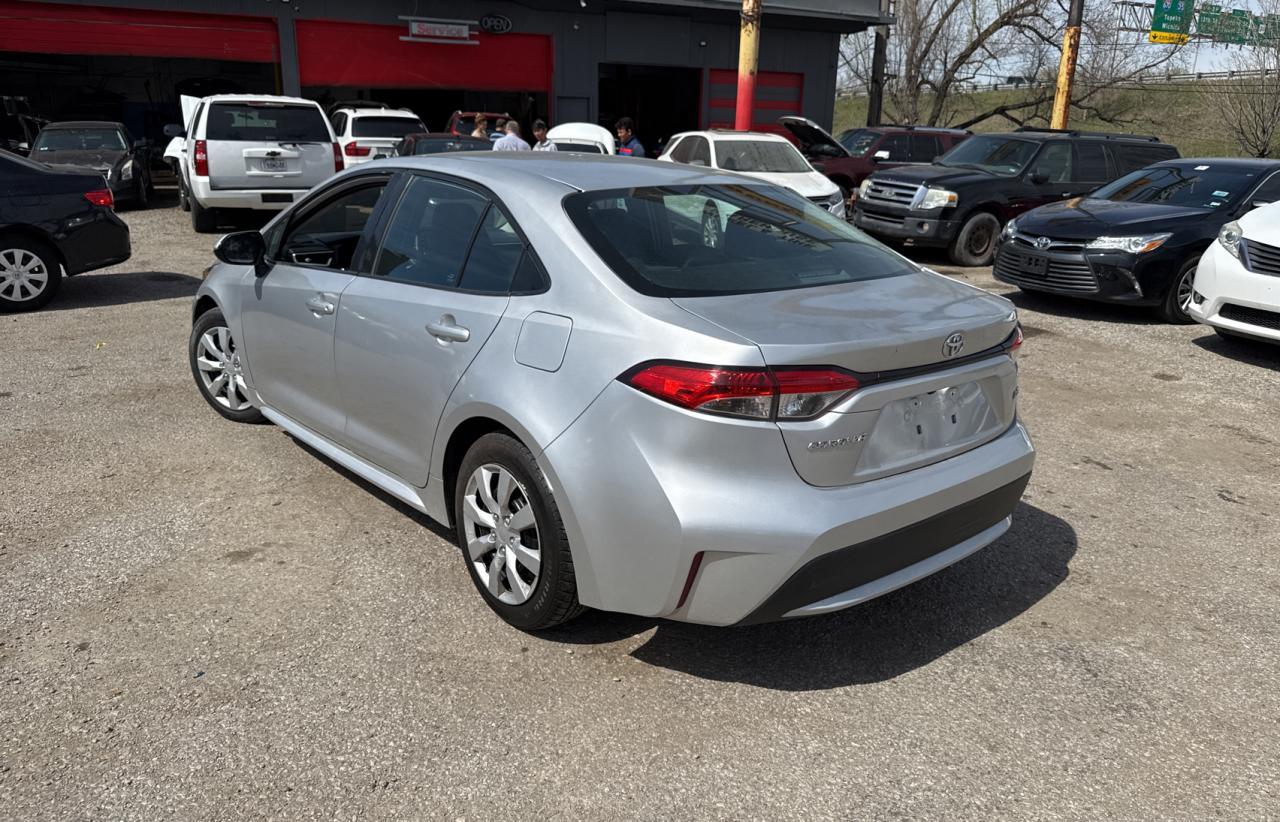 2020 TOYOTA COROLLA LE - Фото 3