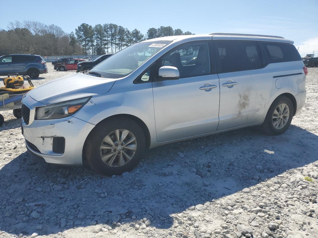 2016 KIA SEDONA LX