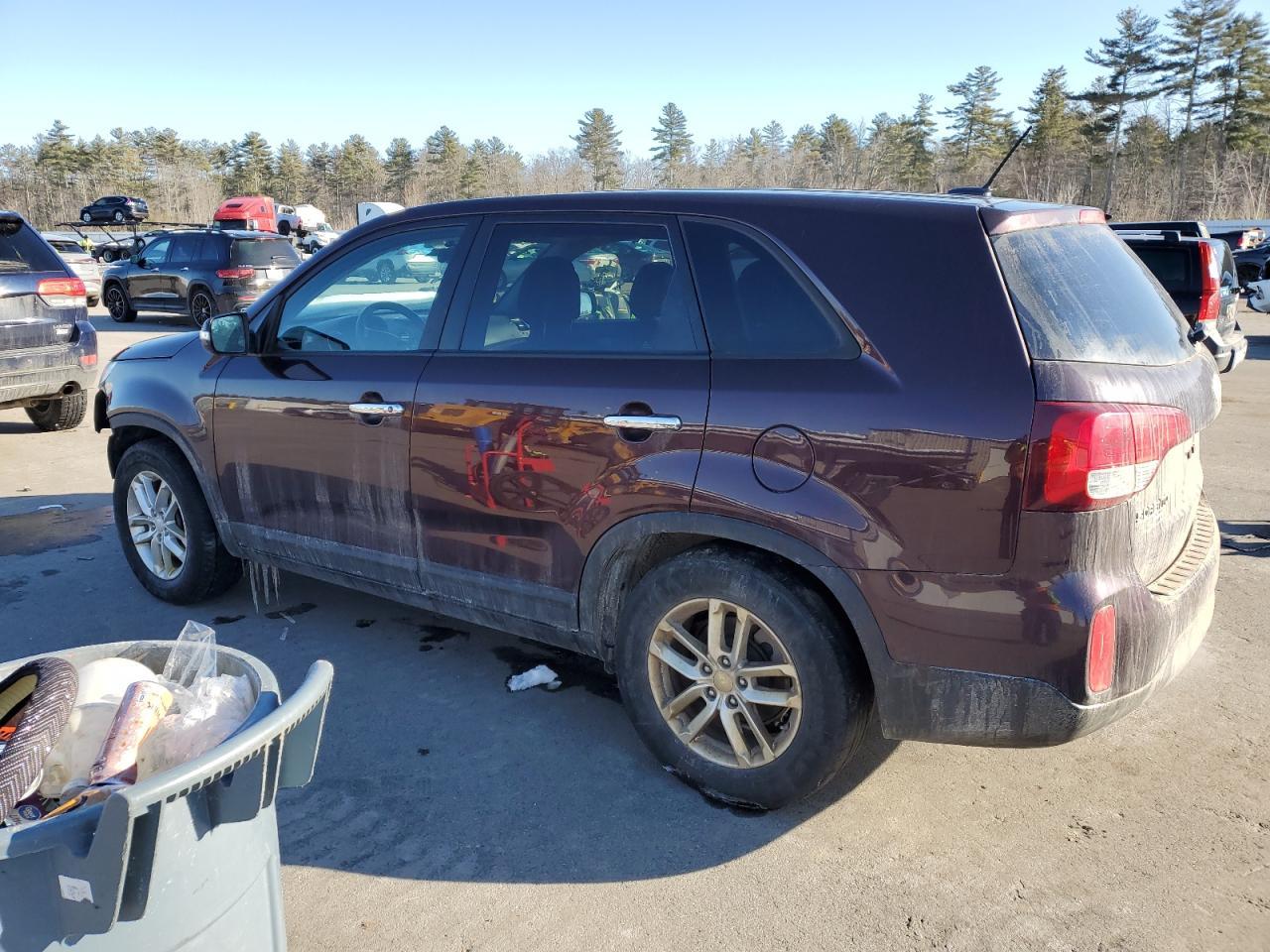 2015 KIA SORENTO LX - Image 2