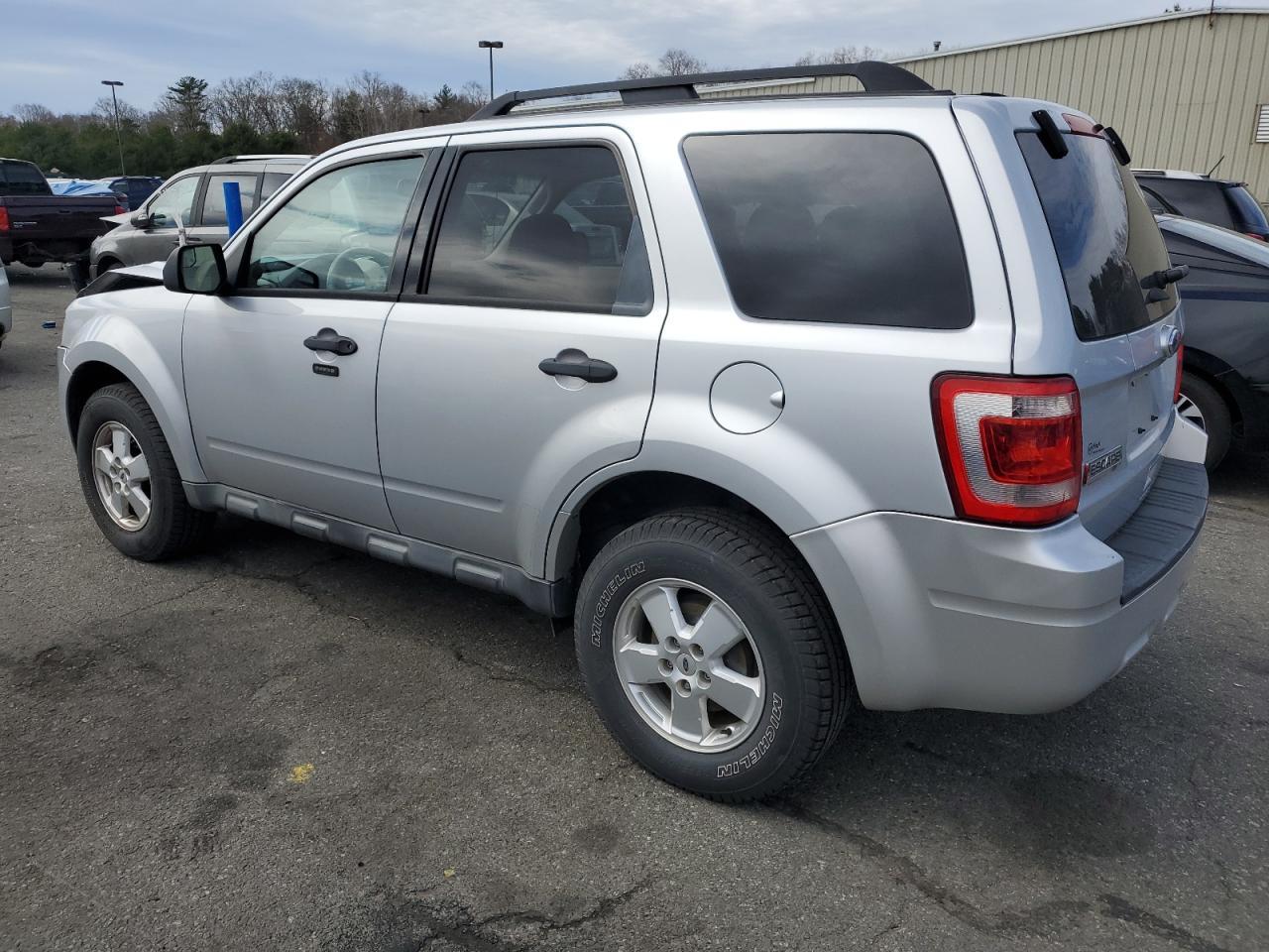 2012 FORD ESCAPE XLT - Фото 2