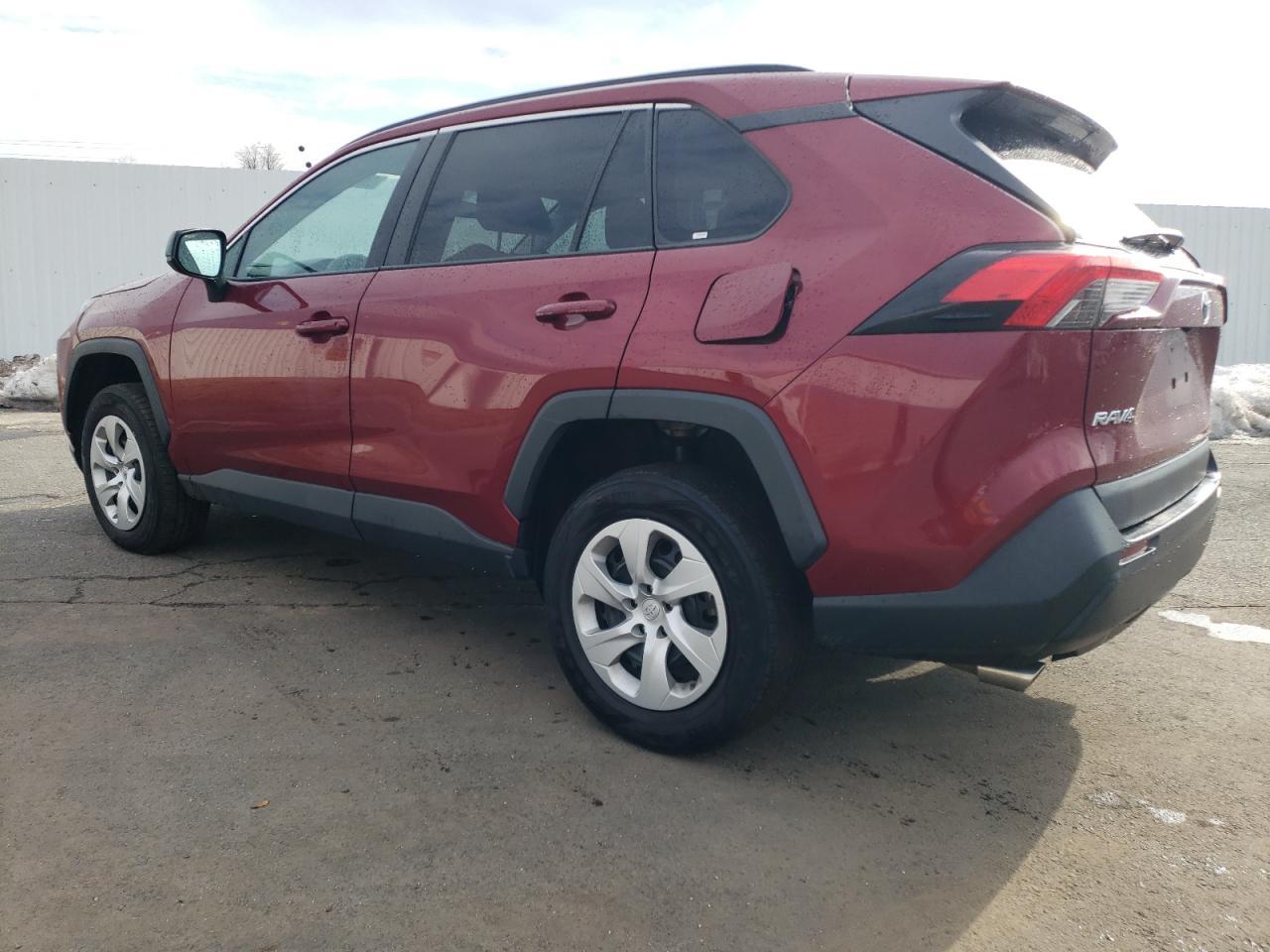 2021 TOYOTA RAV4 LE - Фото 2