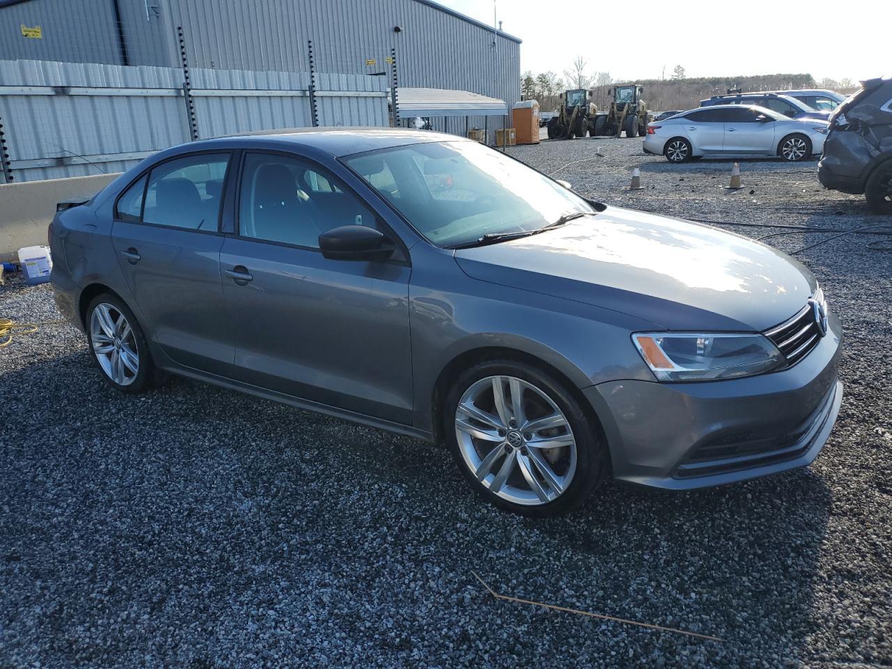 2016 VOLKSWAGEN JETTA S - Image 4