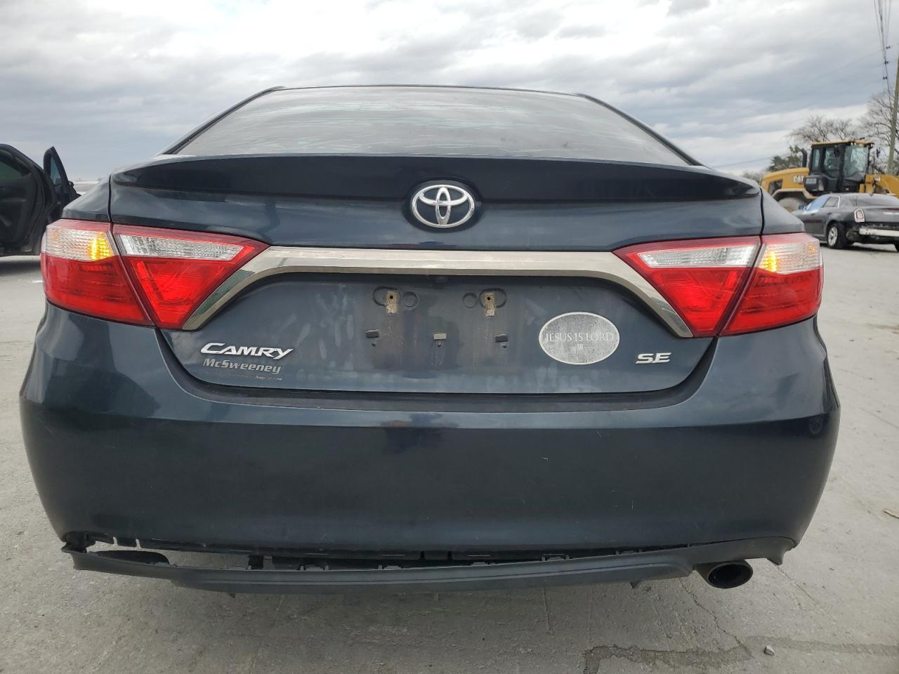 2017 TOYOTA CAMRY LE - Фото 6