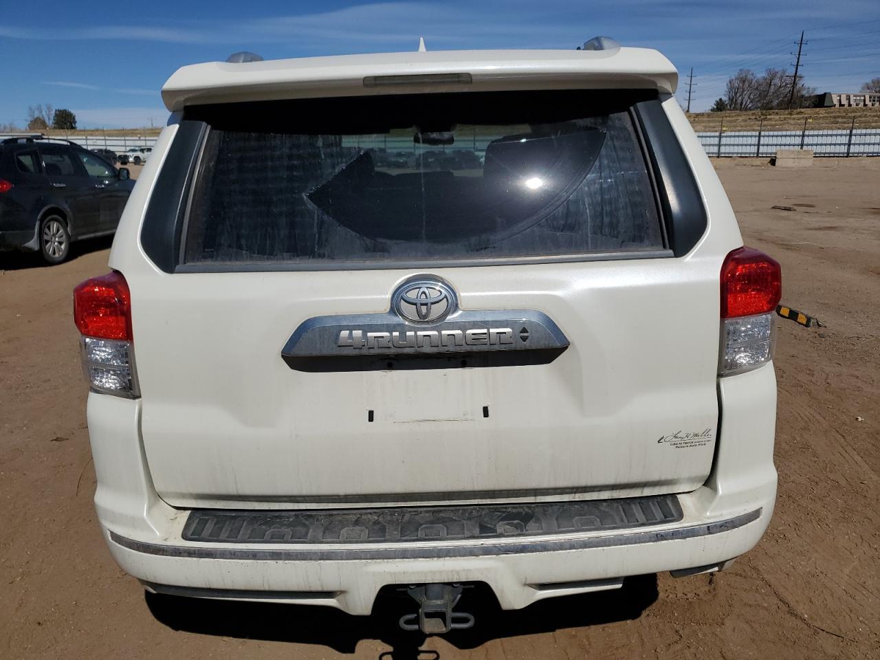 2011 TOYOTA 4RUNNER SR - Image 6