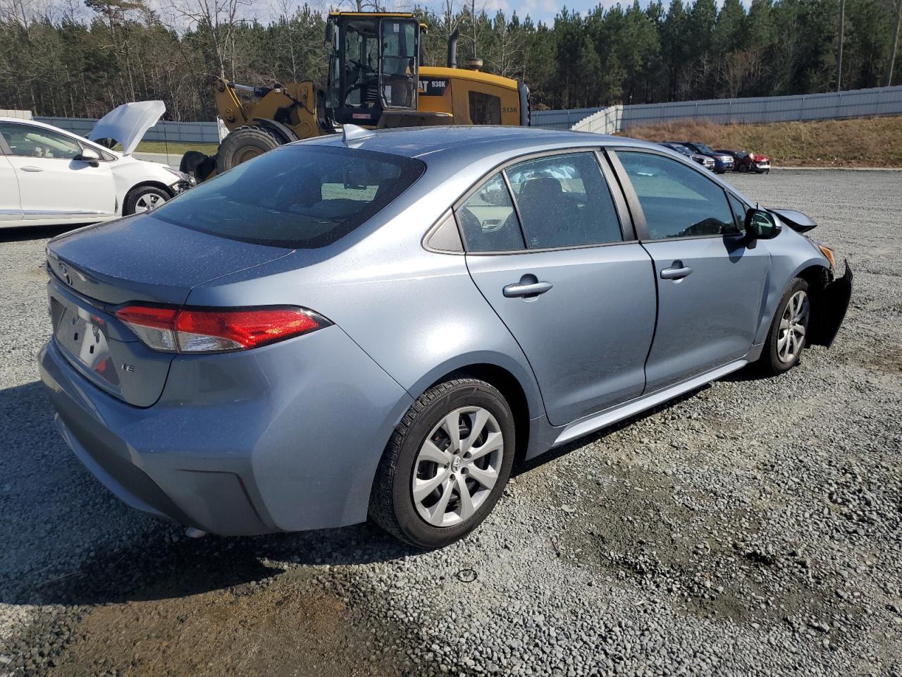 2020 TOYOTA COROLLA LE - Фото 3