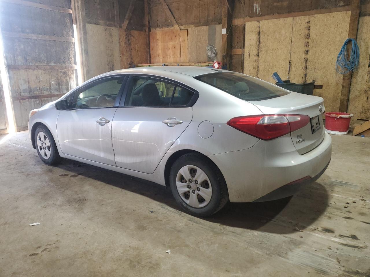 2015 KIA FORTE LX - Фото 2