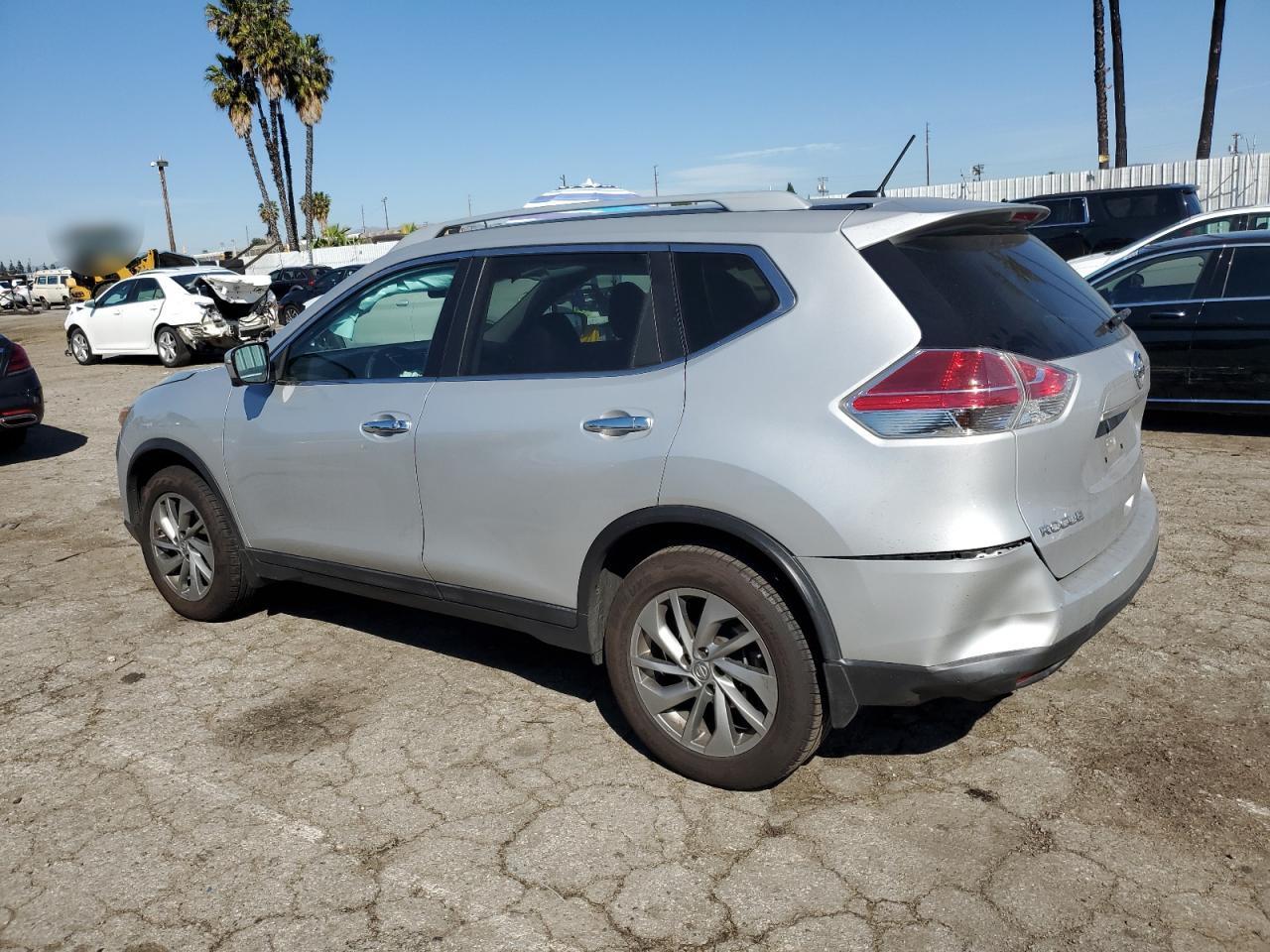 2015 NISSAN ROGUE S - Image 2