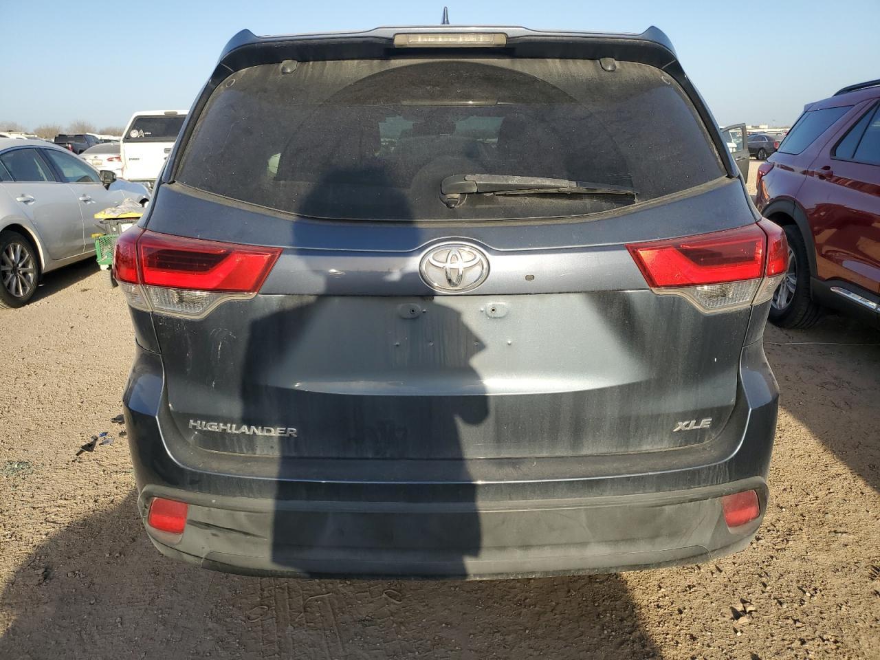2018 TOYOTA HIGHLANDER - Фото 6
