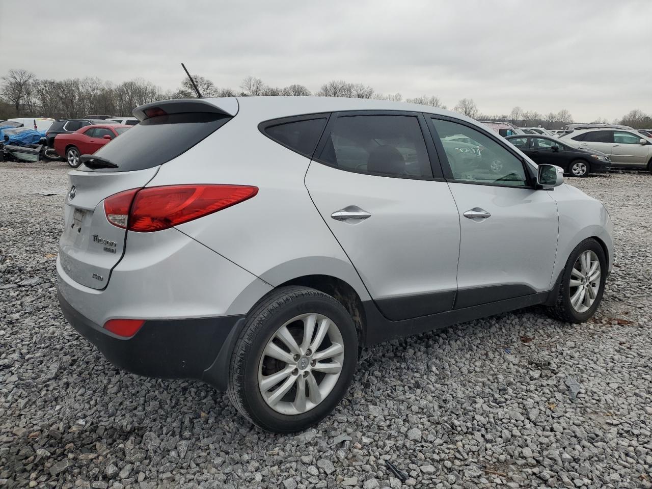 2012 HYUNDAI TUCSON GLS - Image 3