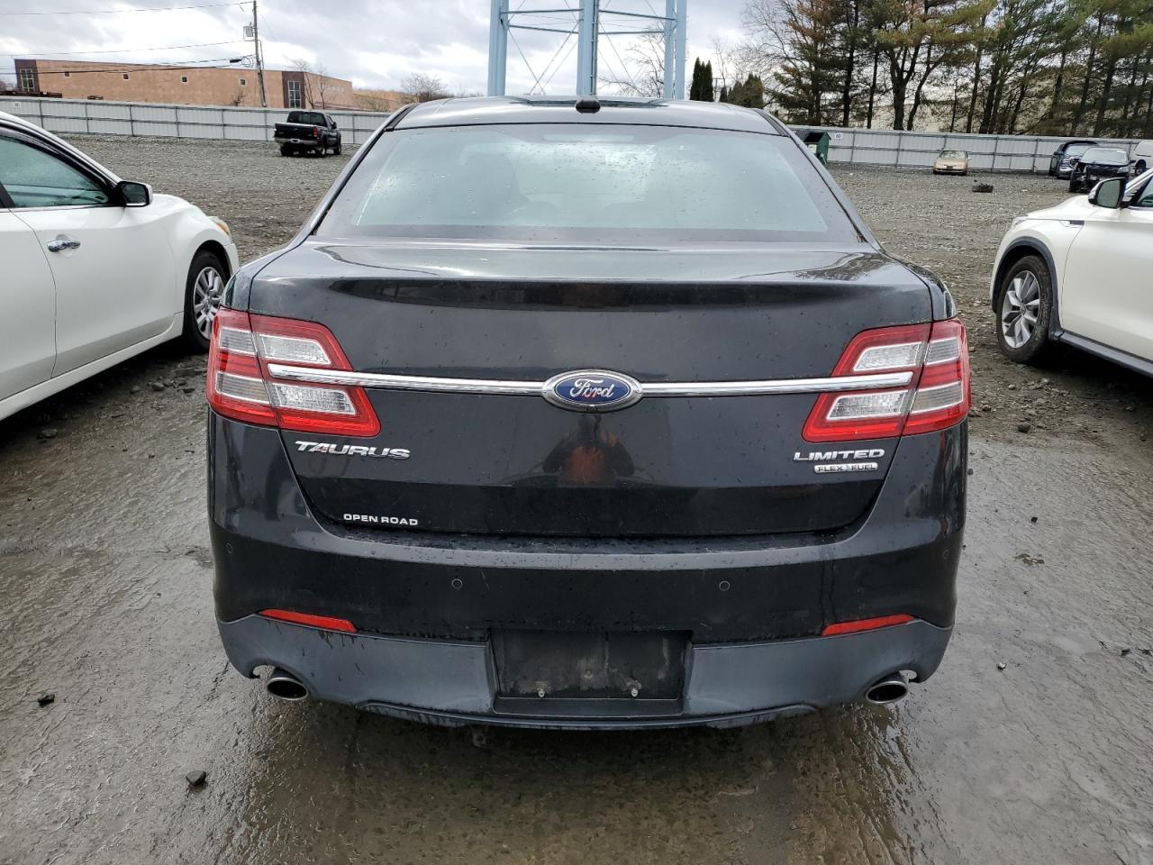 2013 FORD TAURUS LIM - Image 6