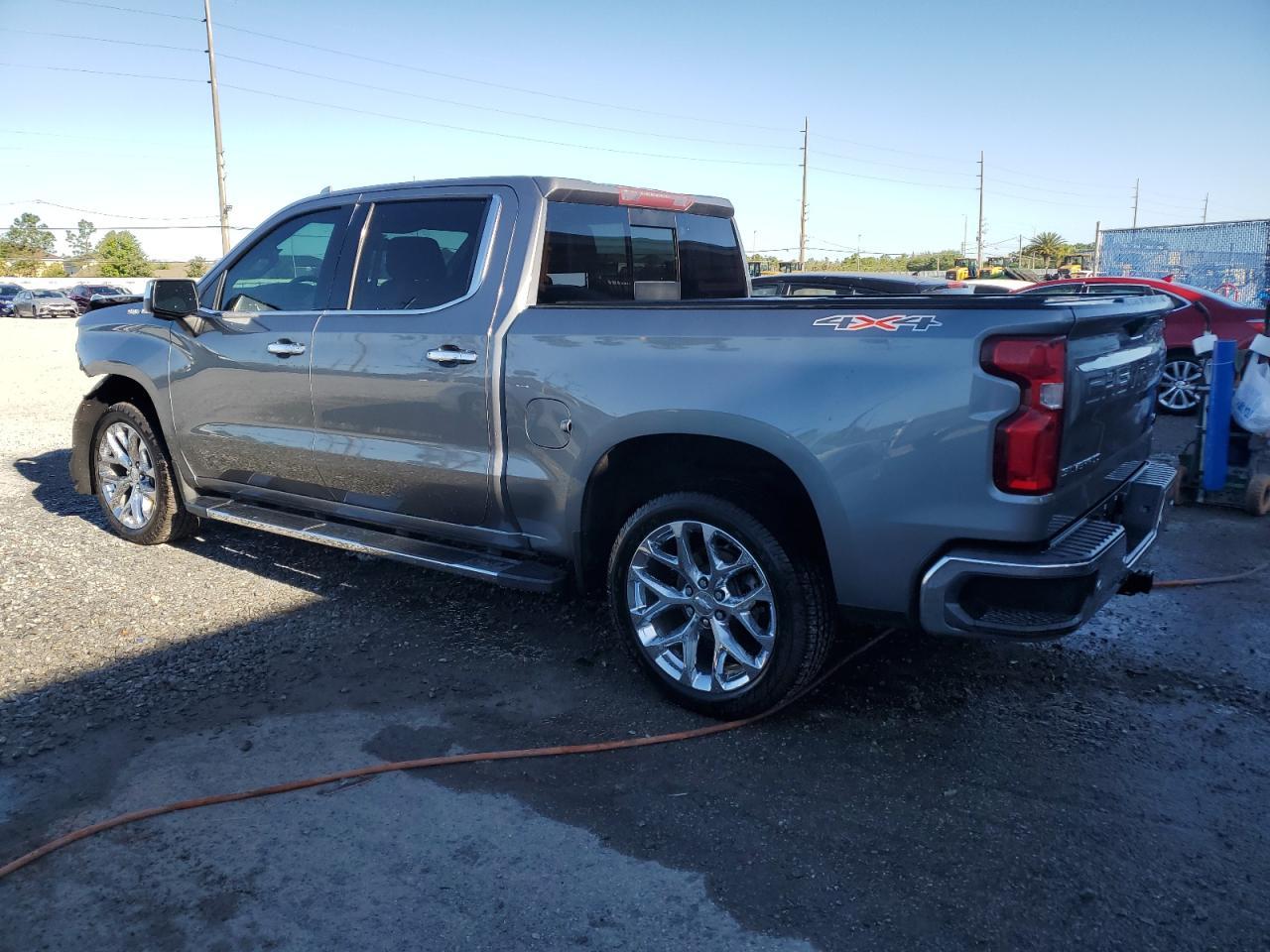 2019 CHEVROLET SILVERADO - Image 2