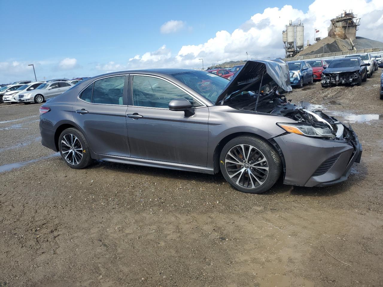 2019 TOYOTA CAMRY L - Фото 4