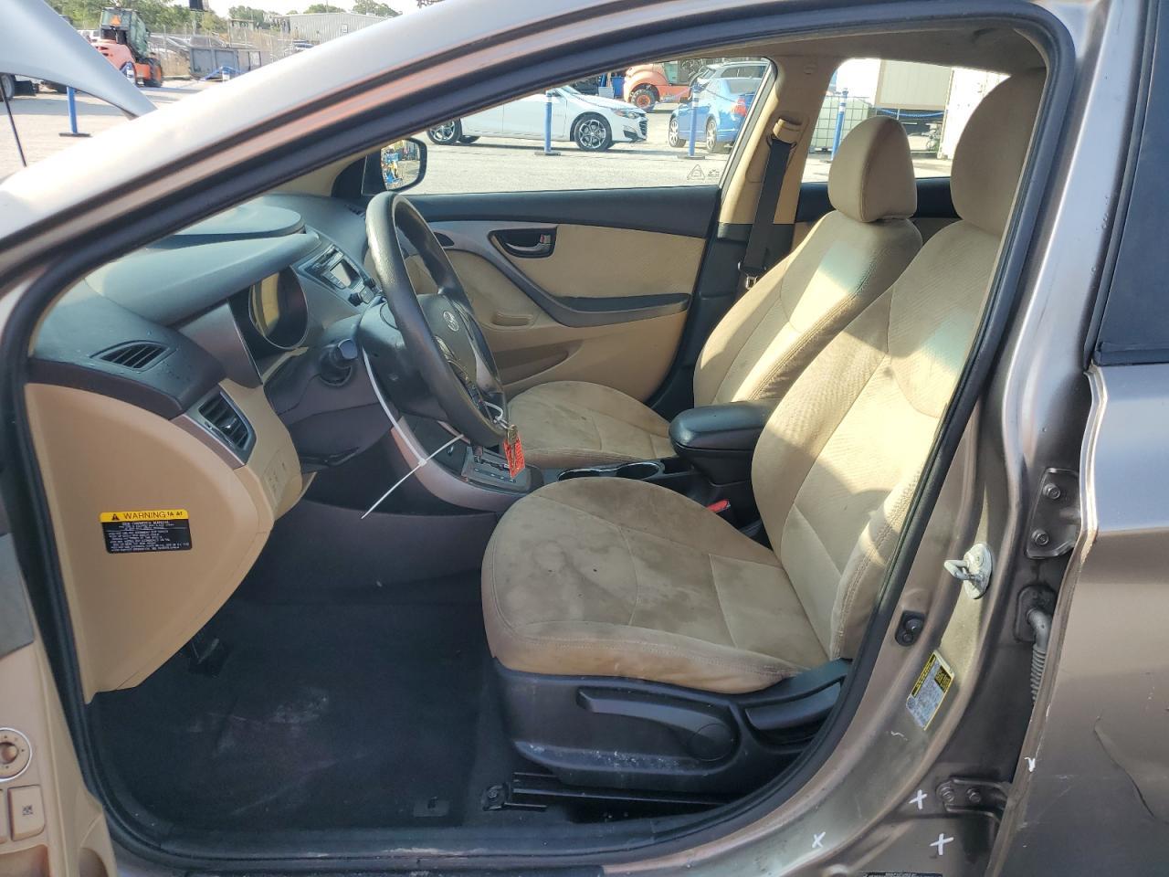 2013 HYUNDAI ELANTRA GL - Image 7