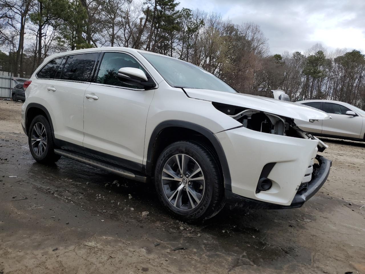 2019 TOYOTA HIGHLANDER - Image 4
