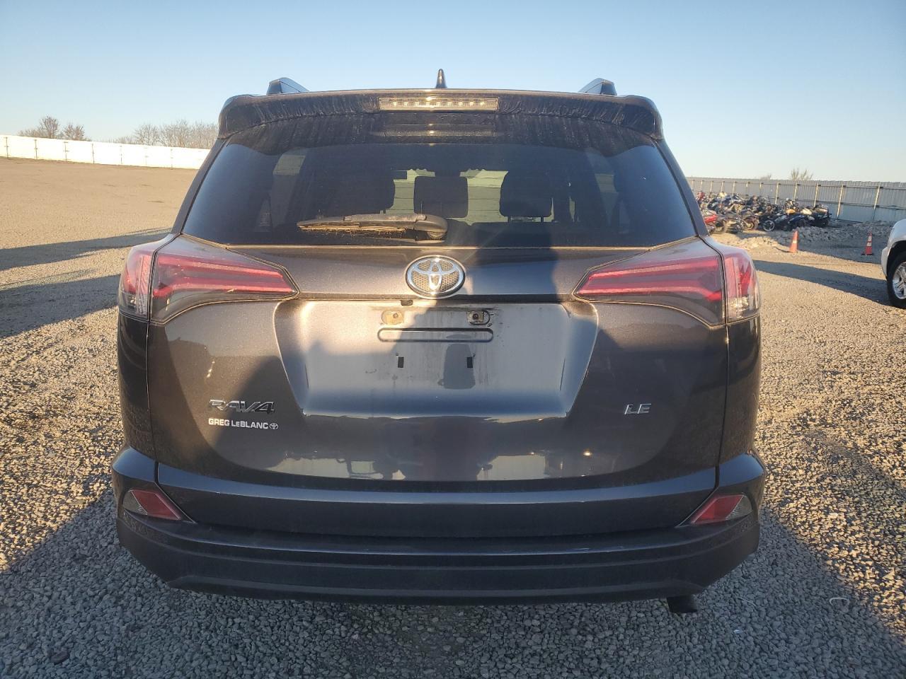 2018 TOYOTA RAV4 LE - Image 6
