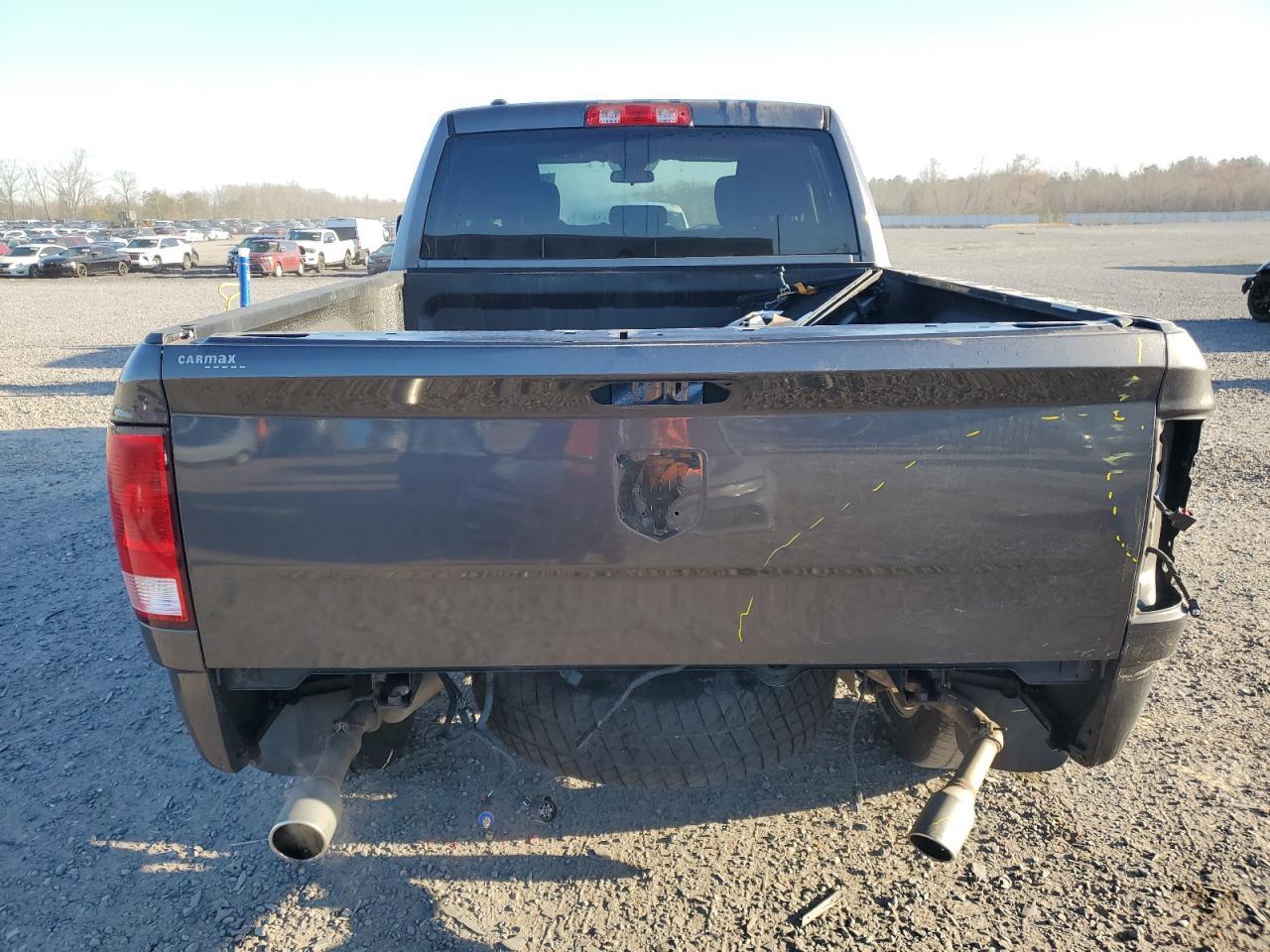 2018 RAM 1500 ST - Image 6