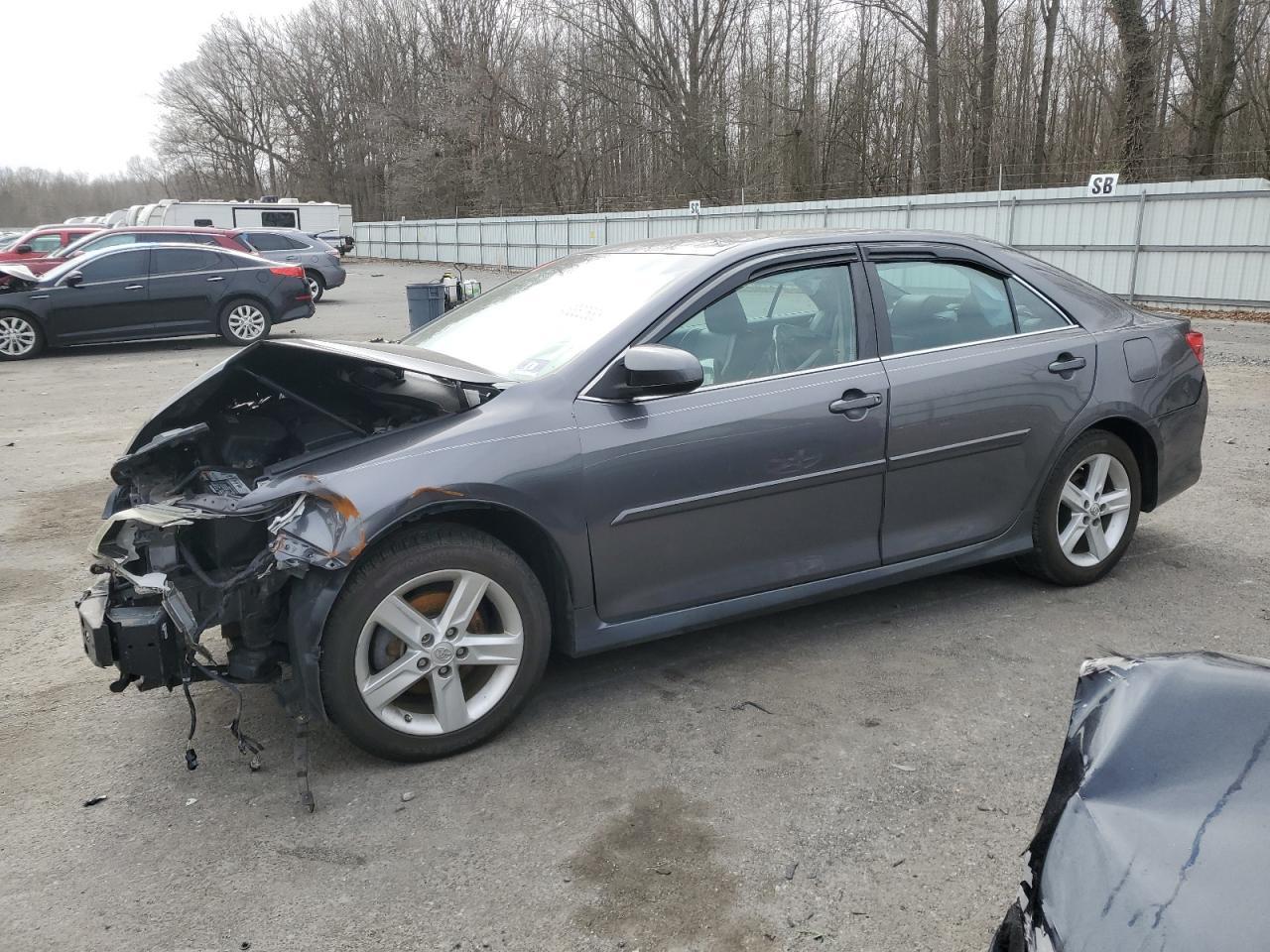 2014 TOYOTA CAMRY L