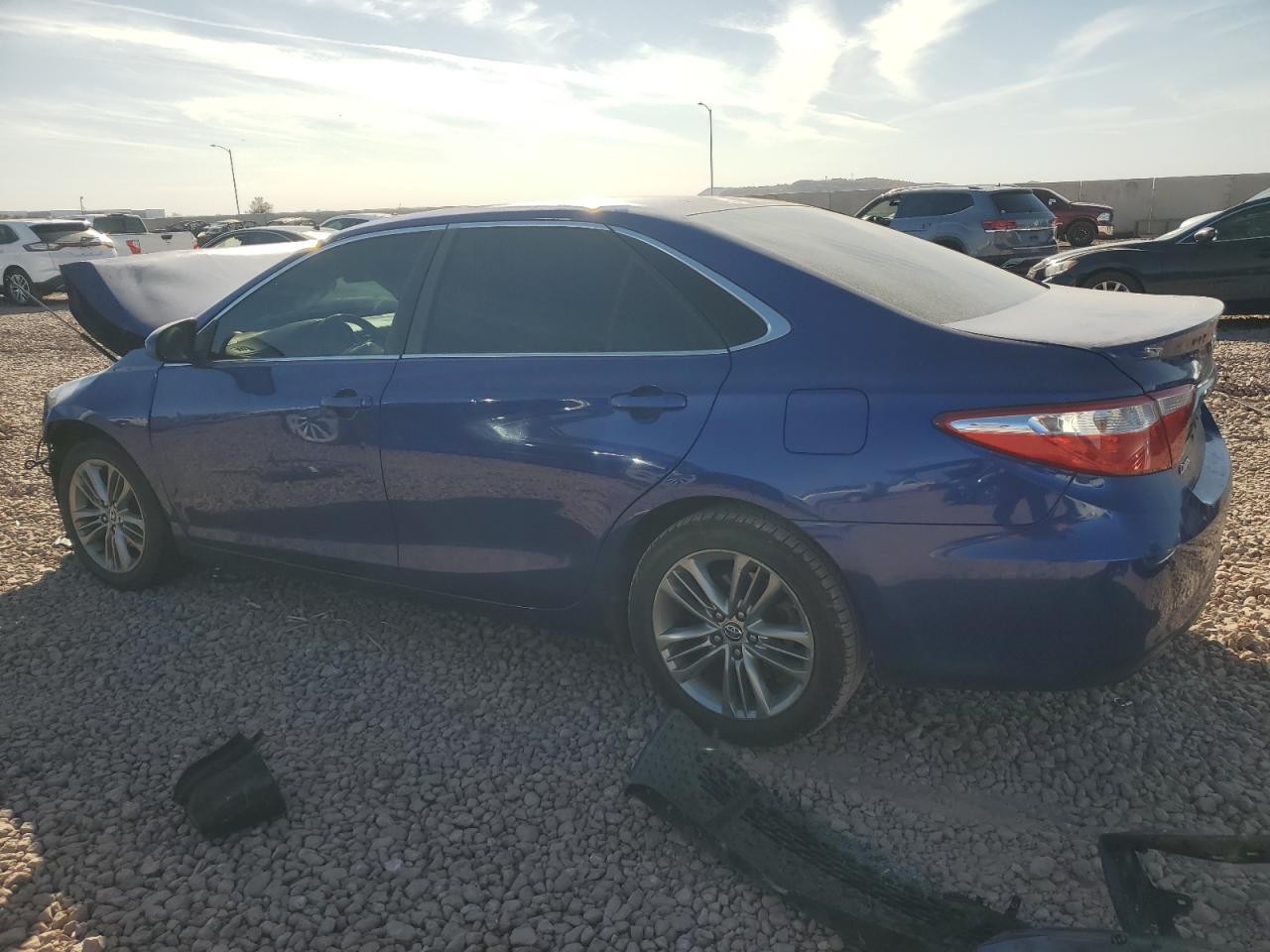 2016 TOYOTA CAMRY LE - Фото 2
