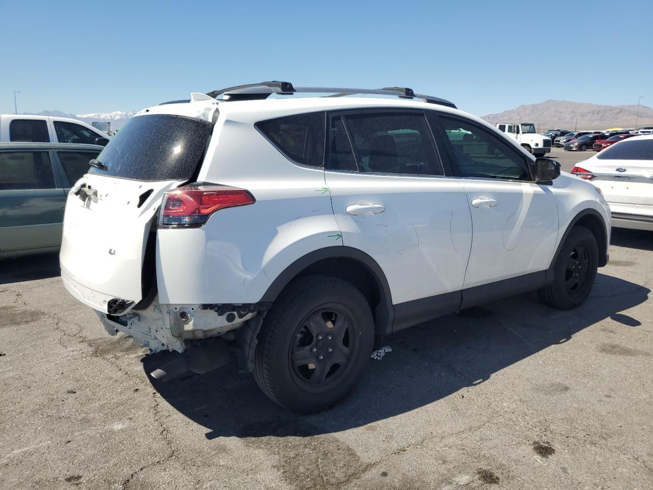 2018 TOYOTA RAV4 LE - Image 3