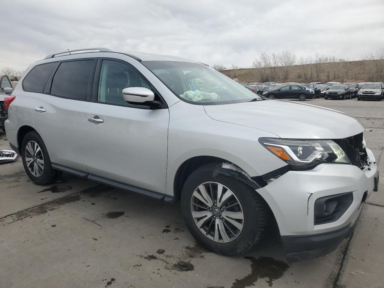 2017 NISSAN PATHFINDER - Image 4