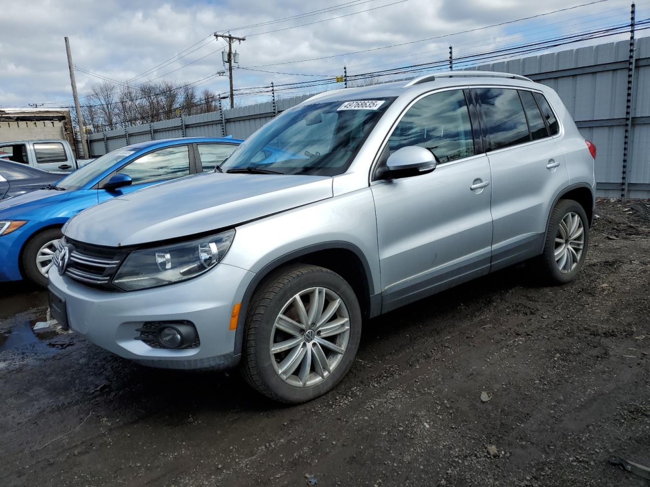 2014 VOLKSWAGEN TIGUAN S
