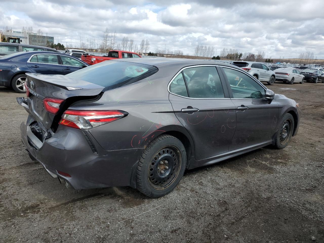 2018 TOYOTA CAMRY L - Фото 3