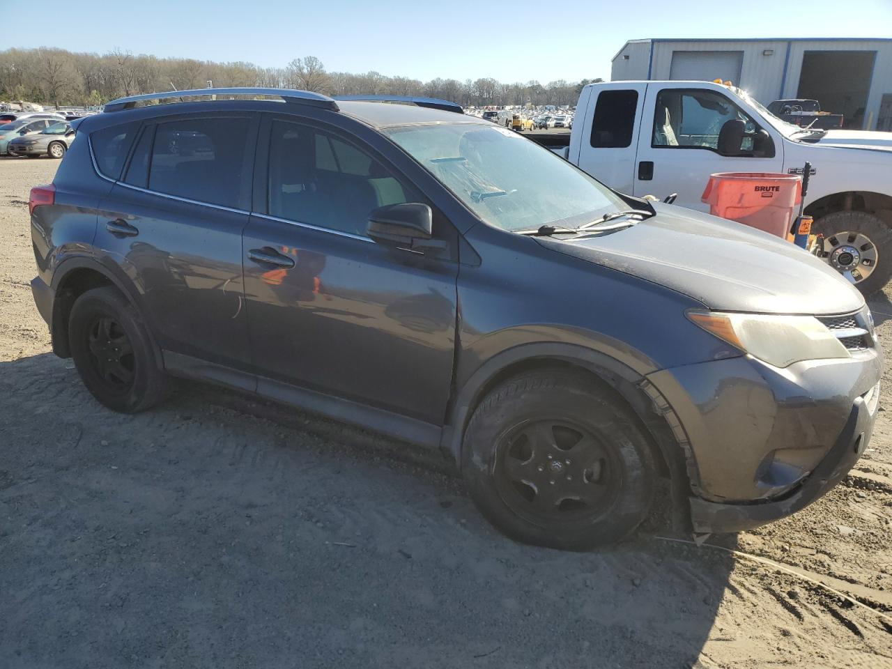 2015 TOYOTA RAV4 LE - Image 4