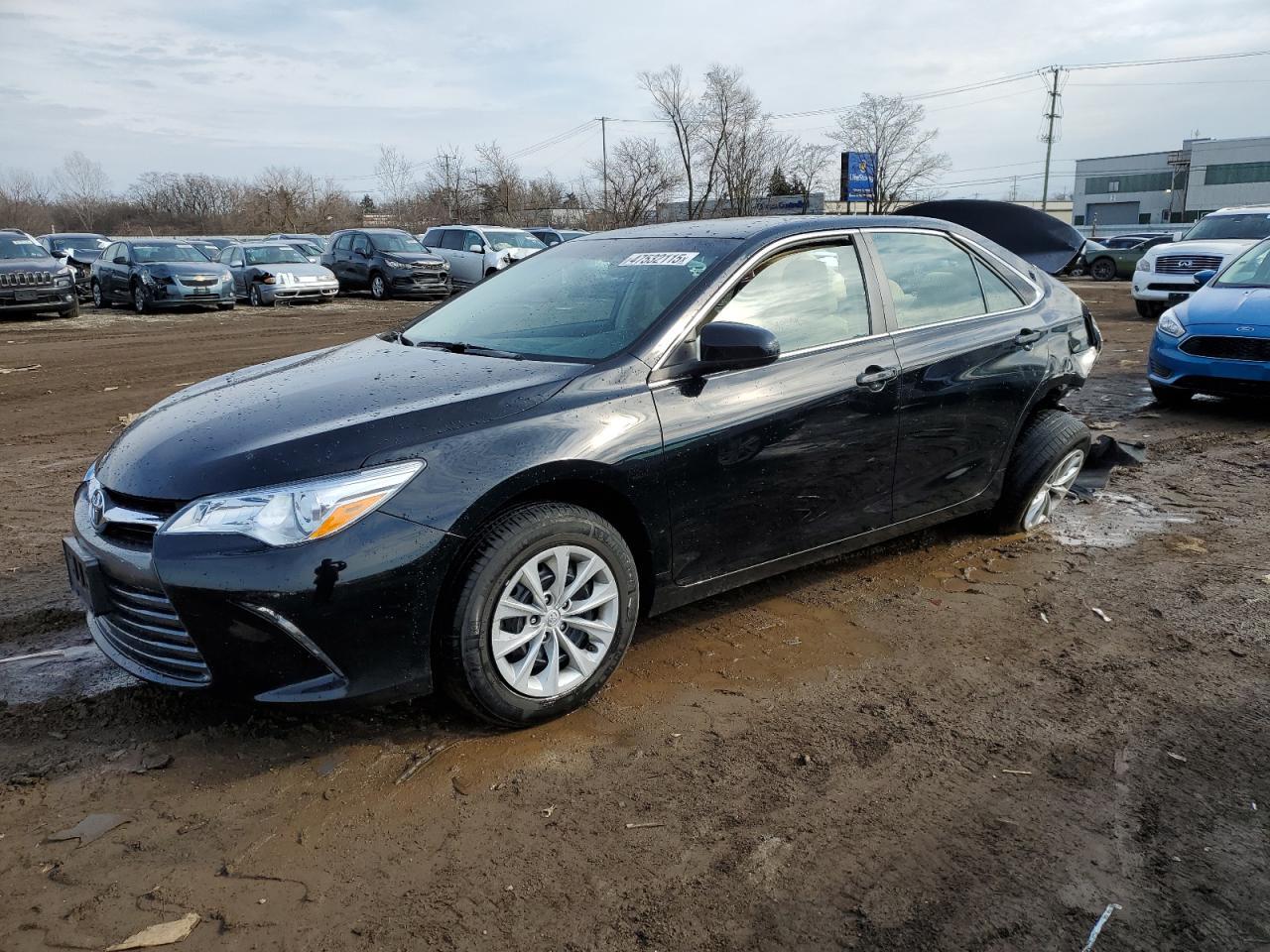 2016 TOYOTA CAMRY LE