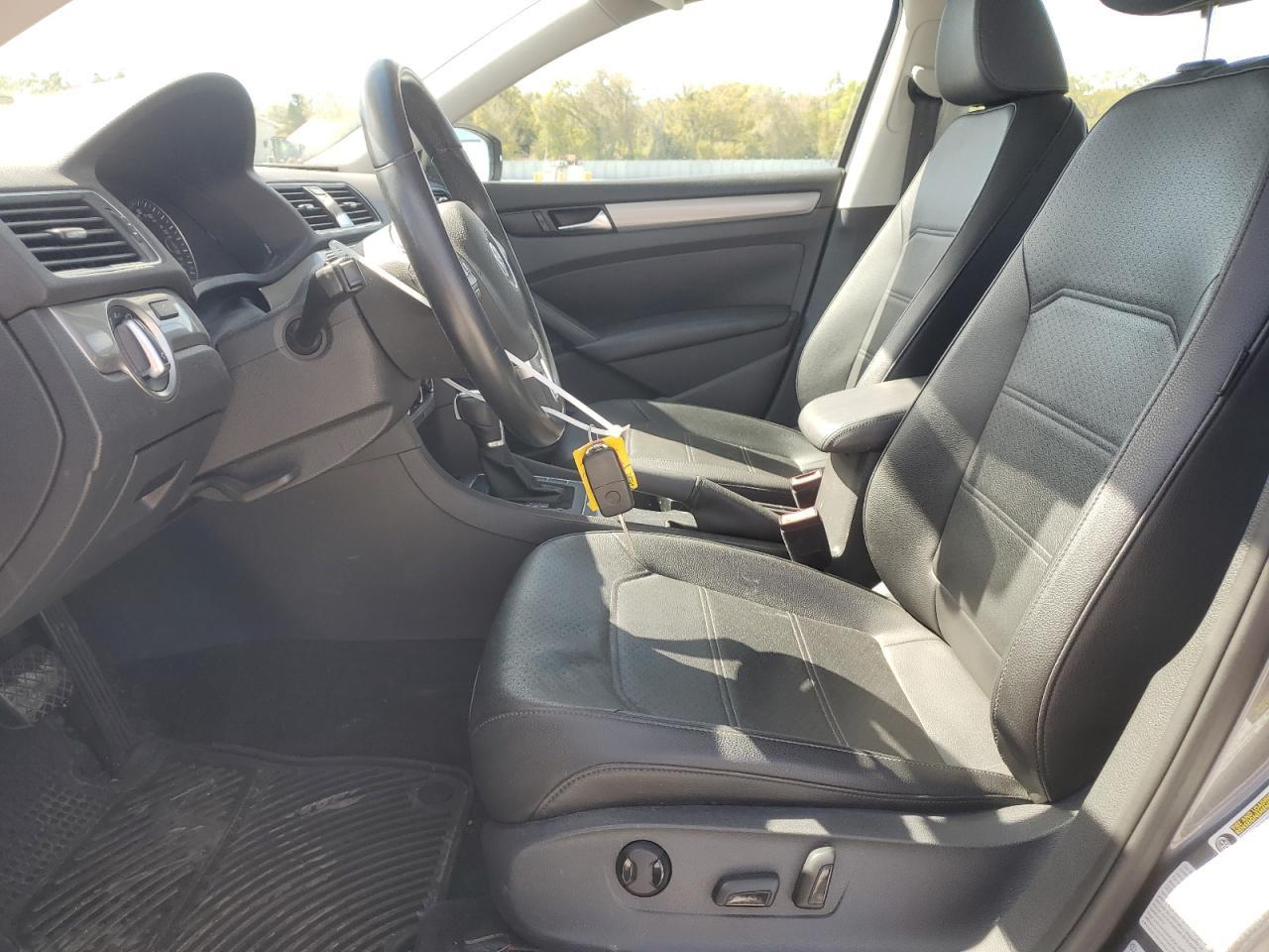 2015 VOLKSWAGEN PASSAT S - Фото 7