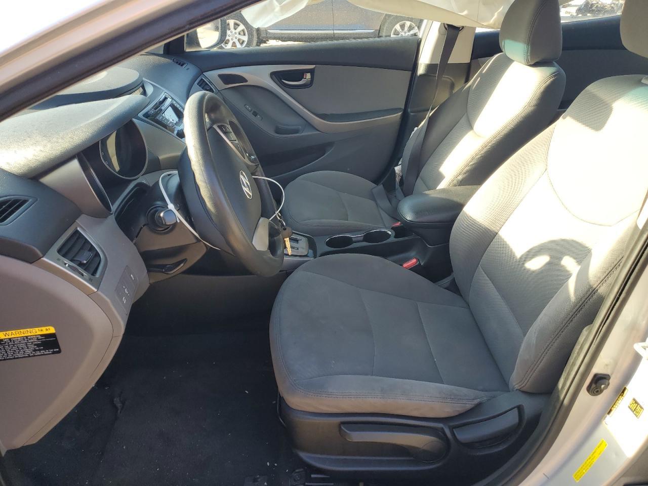 2013 HYUNDAI ELANTRA GL - Image 7