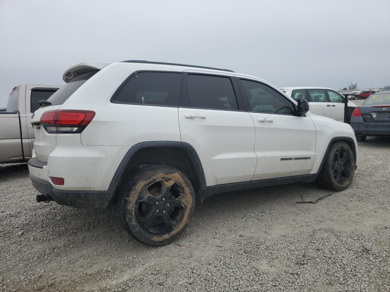 2018 JEEP GRAND CHER - Image 3