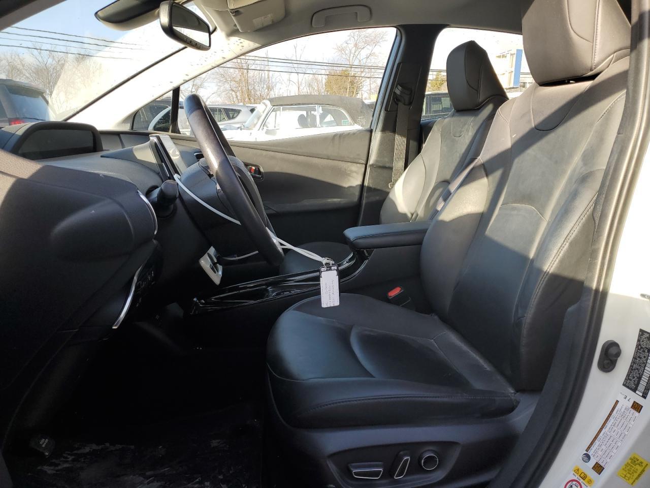 2018 TOYOTA PRIUS PRIM - Image 7