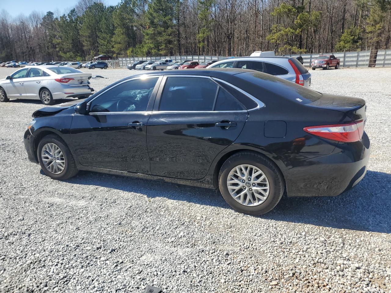 2016 TOYOTA CAMRY LE - Фото 2
