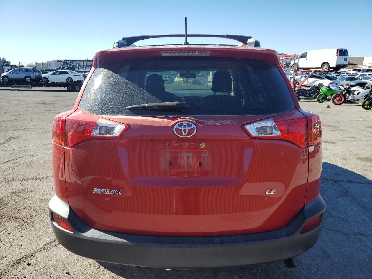 2015 TOYOTA RAV4 LE - Фото 6