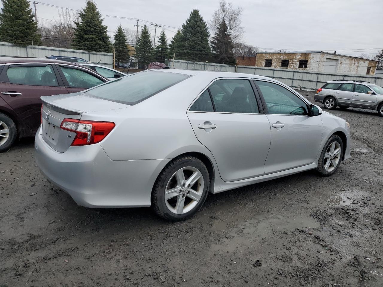 2013 TOYOTA CAMRY L - Фото 3
