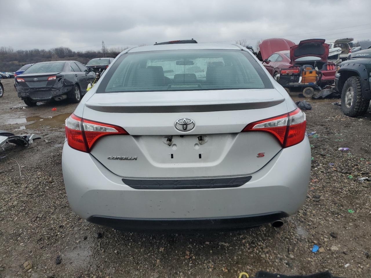 2014 TOYOTA COROLLA L - Фото 6