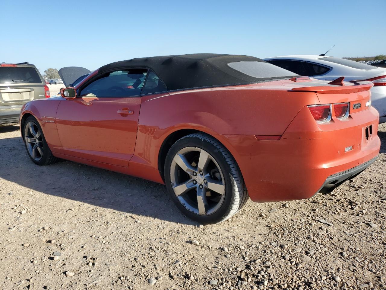 2011 CHEVROLET CAMARO LT - Фото 2
