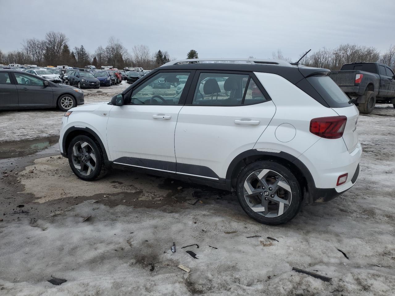 2023 HYUNDAI VENUE SEL - Фото 2