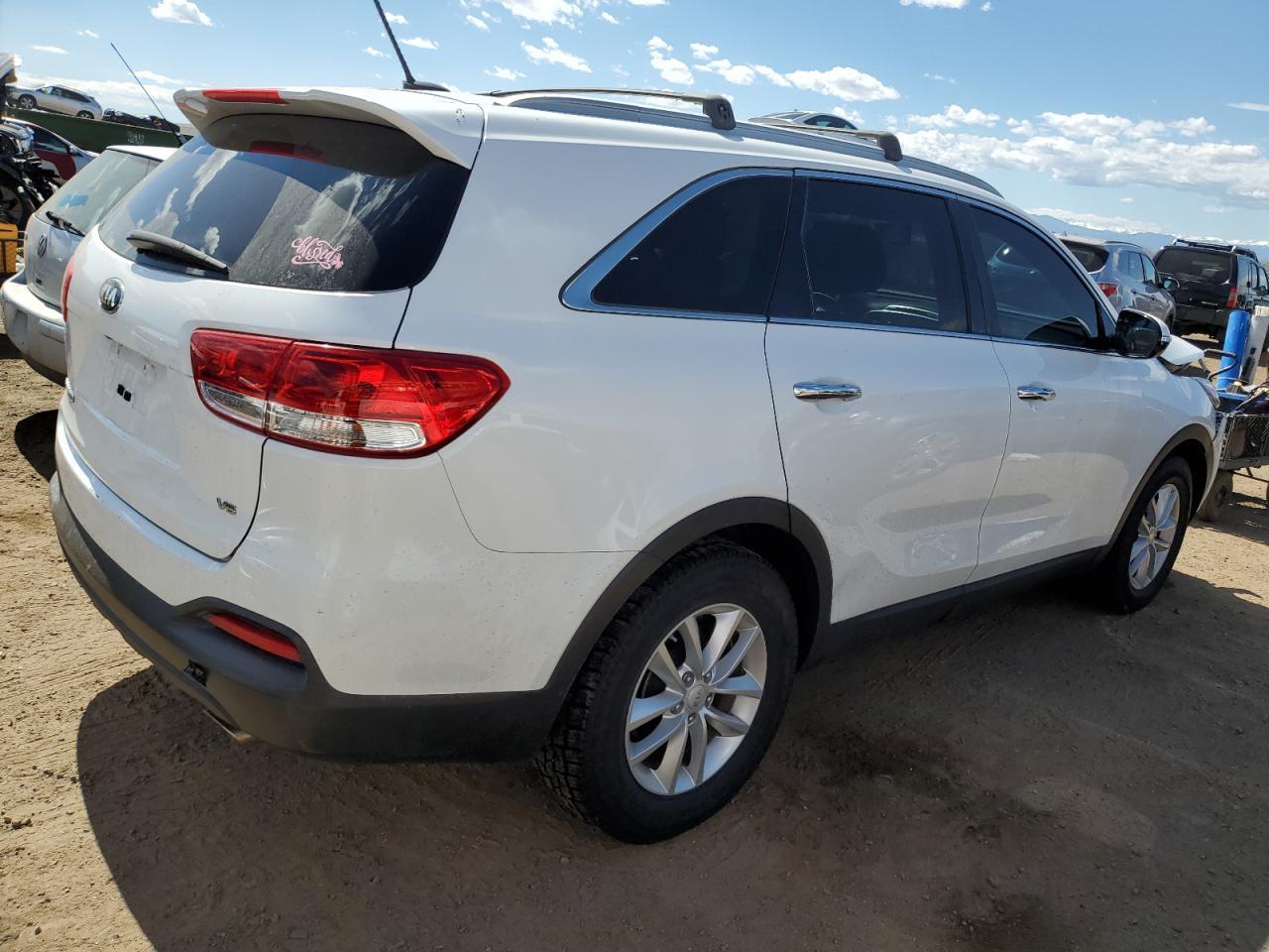 2017 KIA SORENTO LX - Фото 3