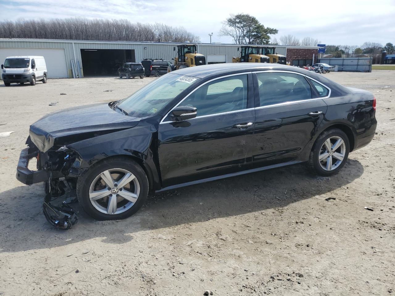 2013 VOLKSWAGEN PASSAT SE